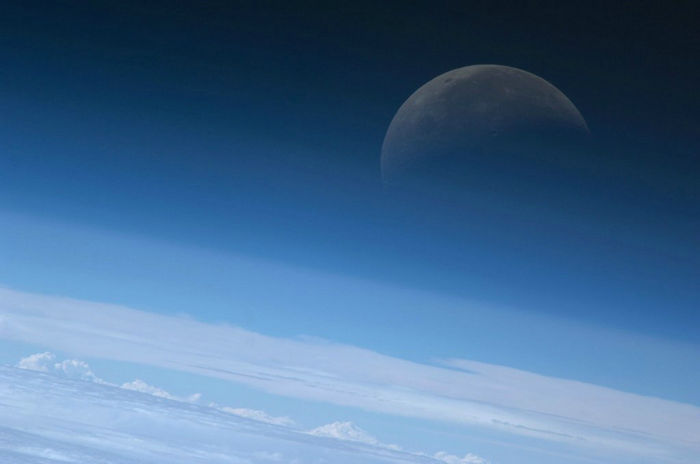来自太空的绝美月亮！